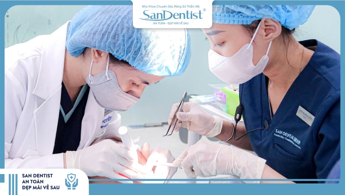Định kỳ đi khám răng tại nha khoa từ 3 đến 6 tháng giúp bạn phòng ngừa tình trạng mài răng bọc sứ bị ê buốt