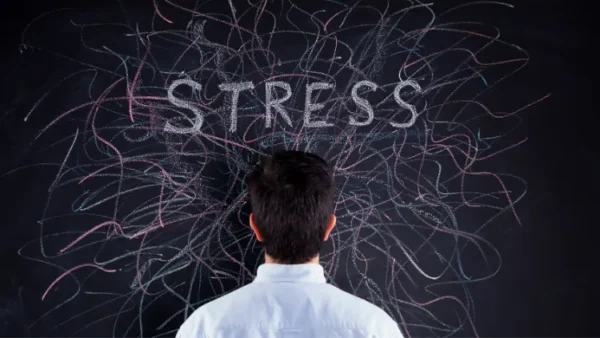 Stress tác động xấu đến sức khỏe răng miệng