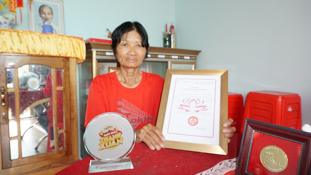 Bà Sáu Thia và hành trình "tìm lại nụ cười" cùng San Dentist