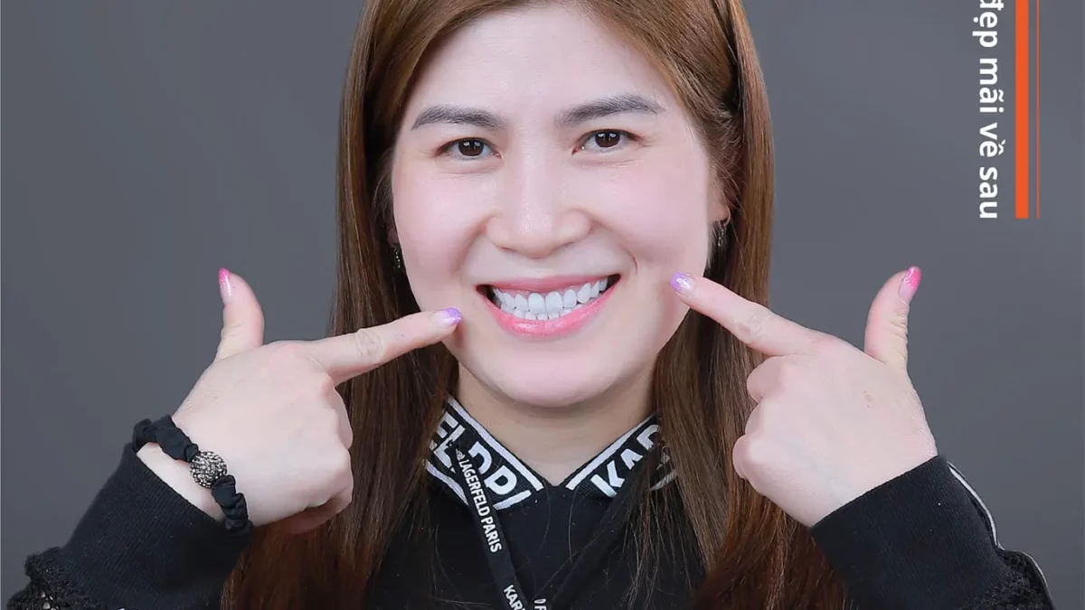 Răng vỡ rụng từng mảnh do đánh răng sai cách