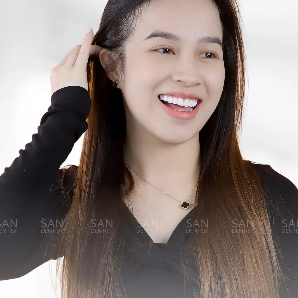 Tại sao nên điều trị hôi miệng bằng nước muối?