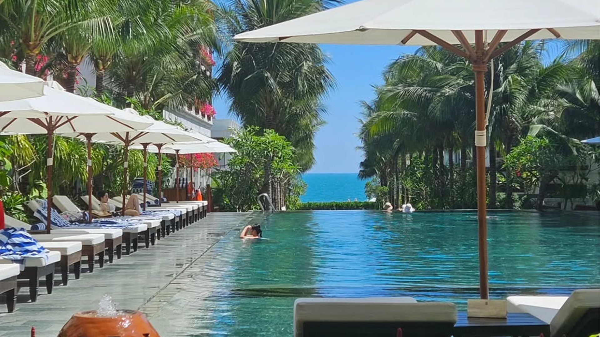 Trồng răng implant nghỉ dưỡng 5 sao