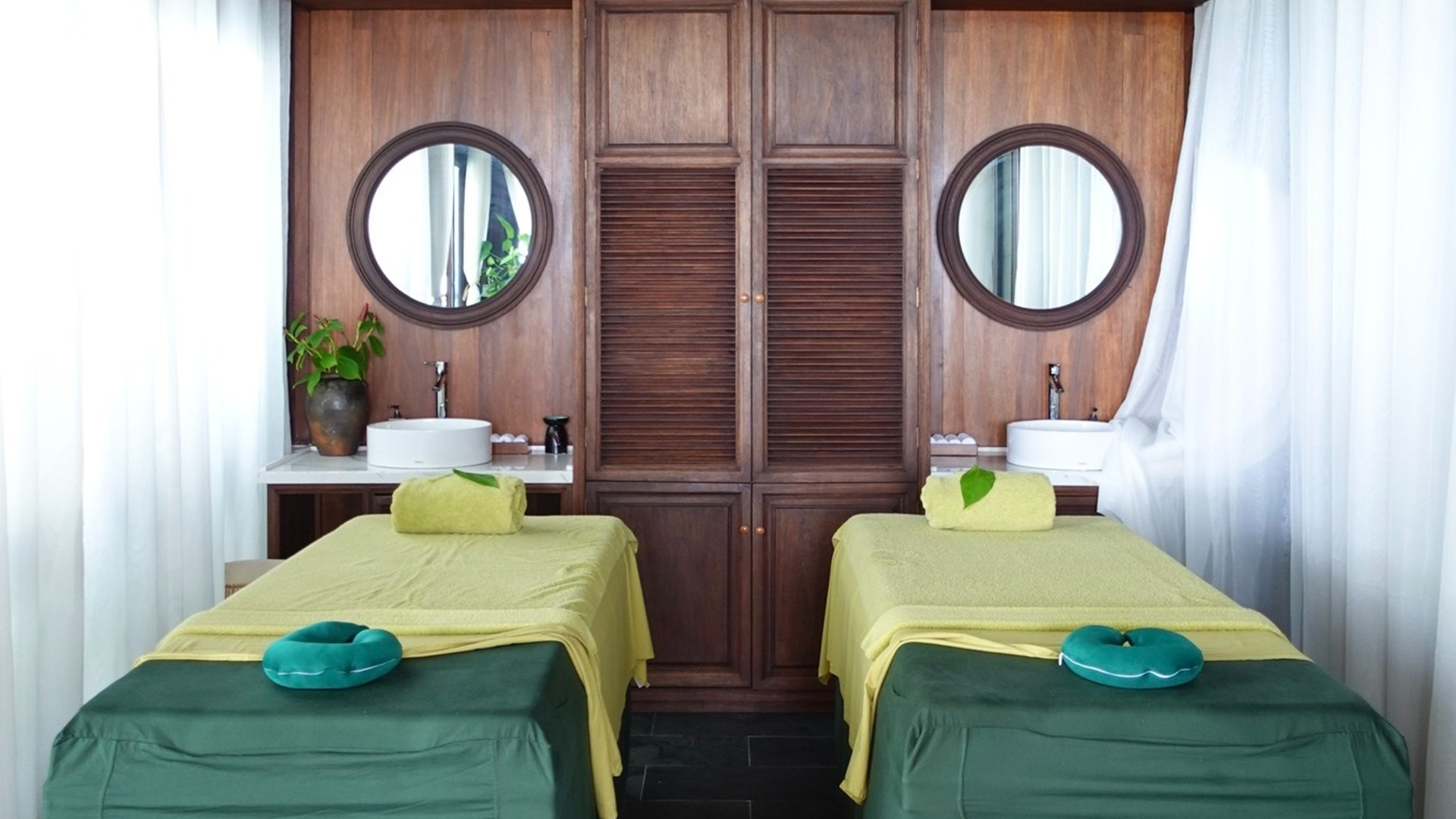 Trồng răng implant nghỉ dưỡng 5 sao