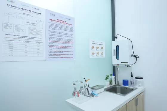 Khu vô trùng dụng cụ tại San Dentist